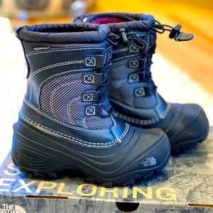 North face kids’ Alpenglow IV snow boots